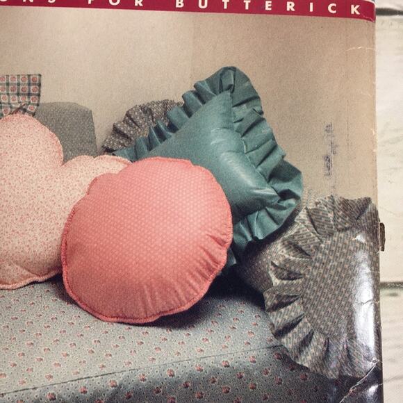 Vintage Better Homes & Gardens Designs for Butterick 1988 Sewing Pattern 6044 - Picture 3 of 11